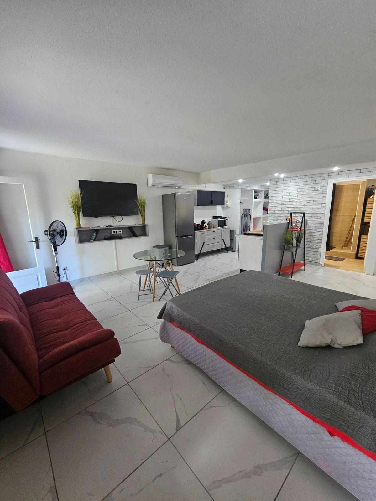 Studio 42 m² à Saint-François, piscine et jardin privatif - Photo 7