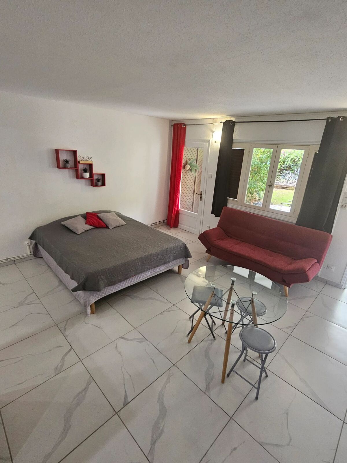Studio 42 m² à Saint-François, piscine et jardin privatif - Photo 9
