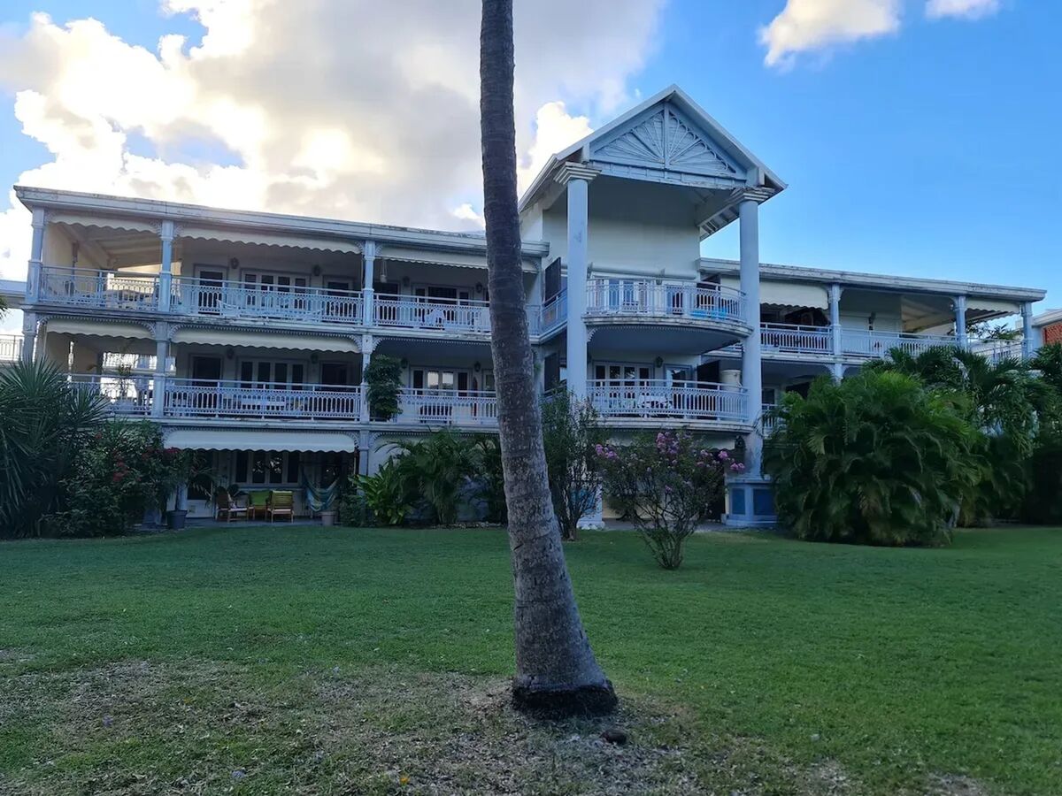 Studio 42 m² à Saint-François, piscine et jardin privatif - Photo 13