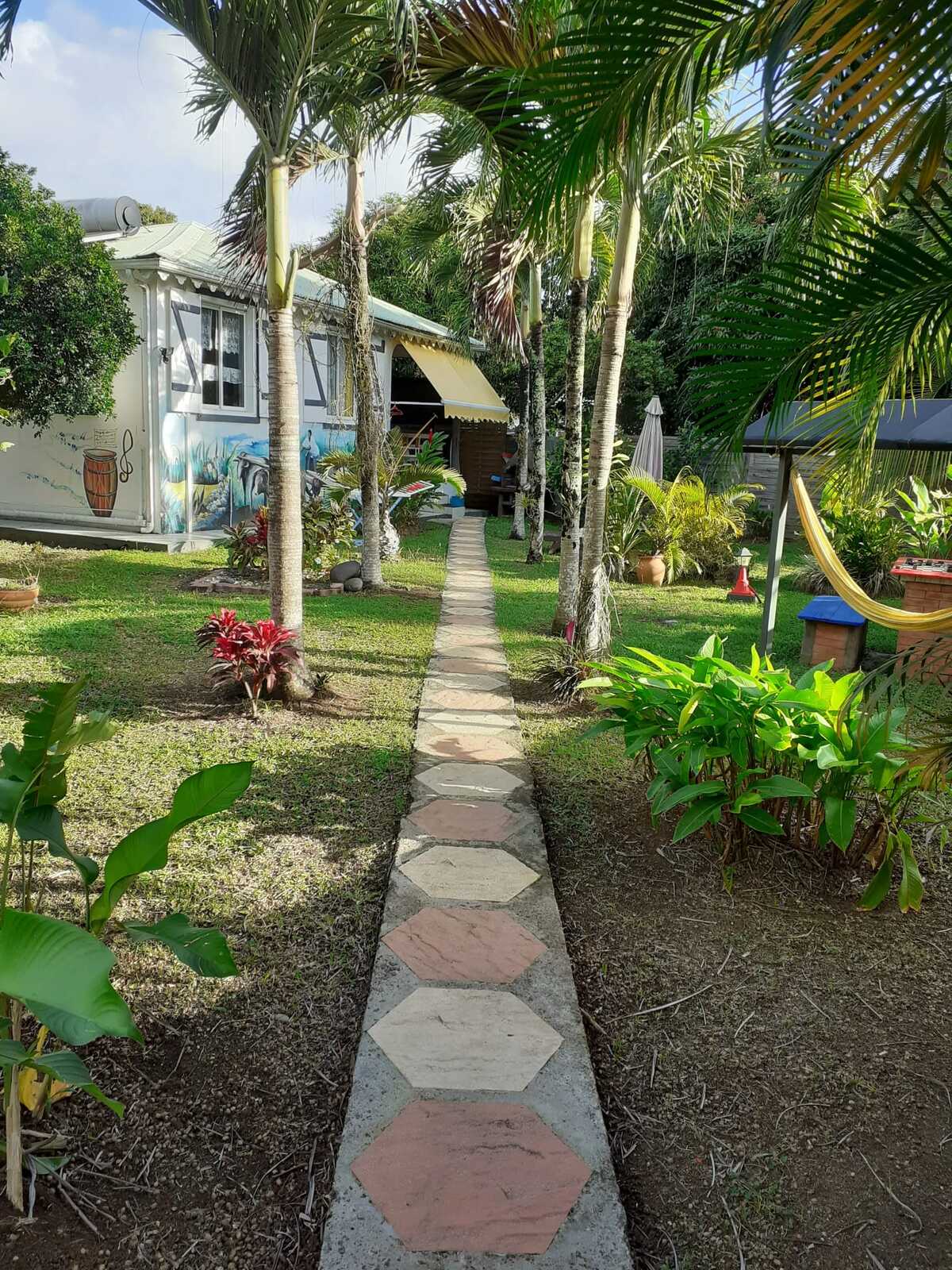 Bungalow 36 m² avec piscine commune à Sainte-Rose - Photo 9