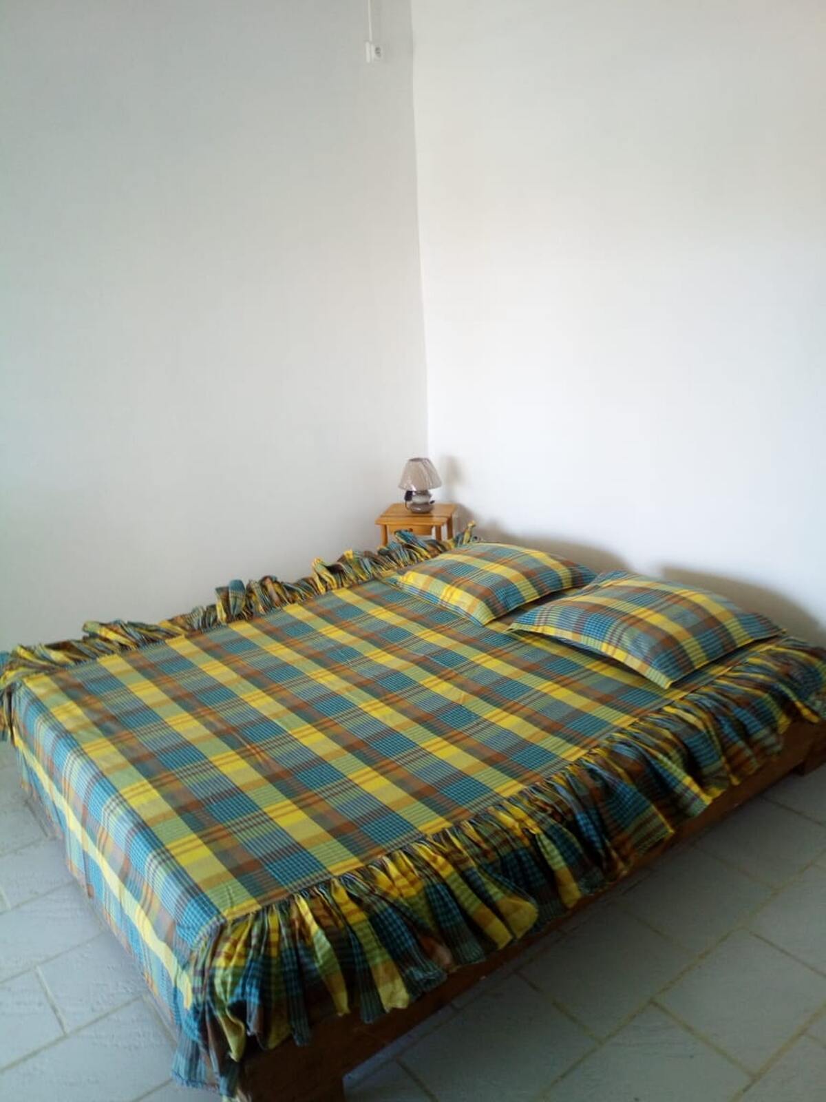 Maison 85 m² jardin clôturé + parking à Basse-Terre - Photo 3