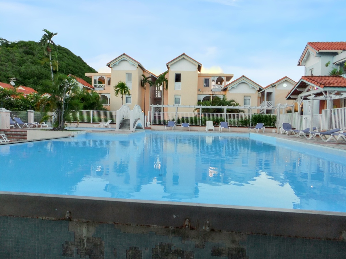 Appartement 45m² avec piscine et jardin à Sainte-Anne - Photo 1