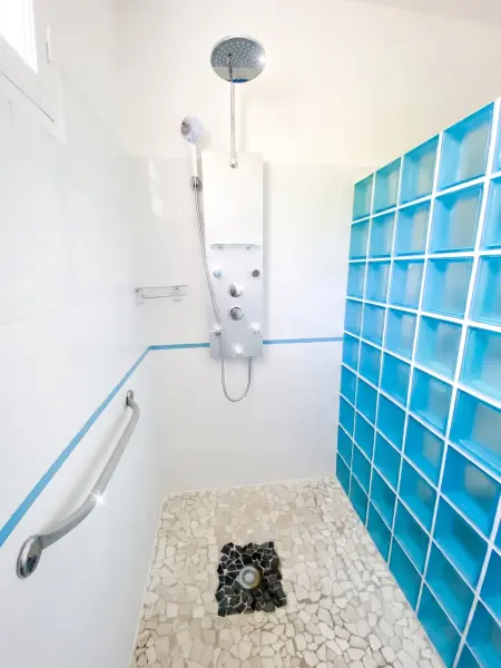 Appartement 2 chambres avec piscine partagée à Pointe-Noire : photo 6
