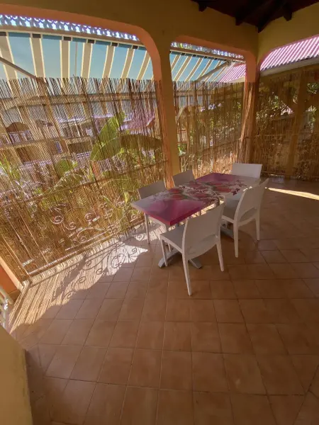 Appartement 2 chambres avec piscine partagée à Pointe-Noire : photo 12