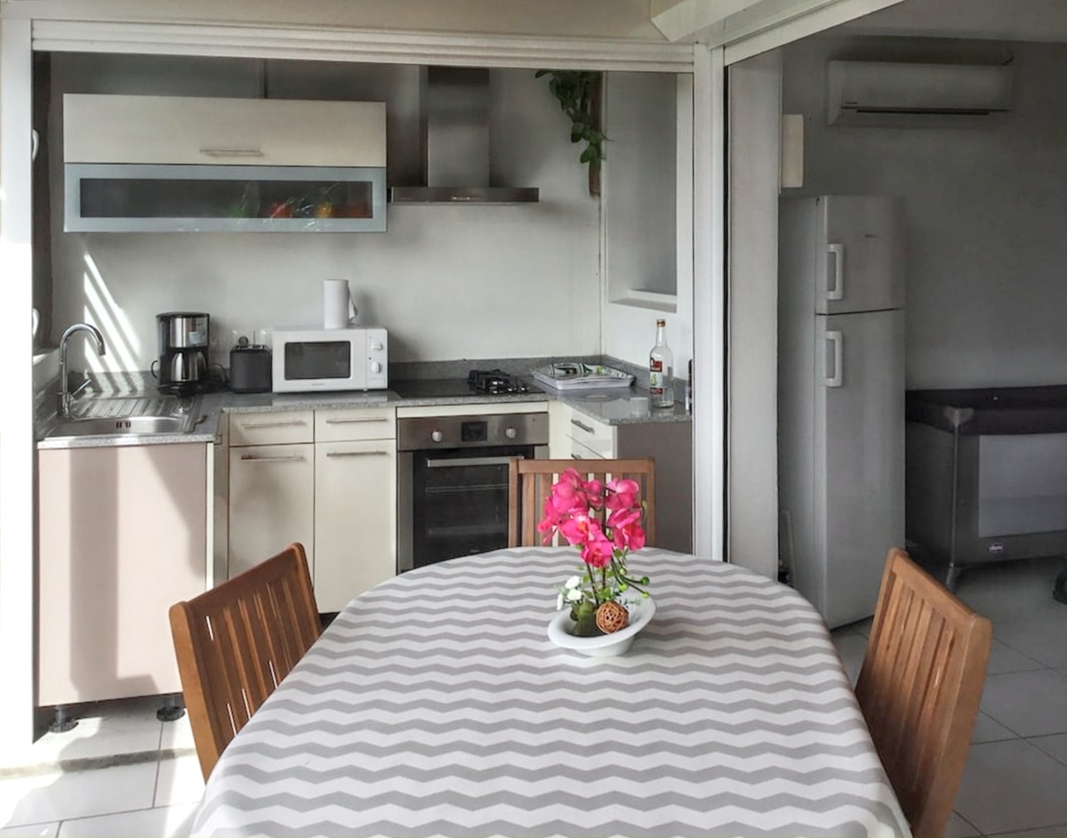 Appartement 5 pers. Deshaies avec piscine et vue mer - Photo 2