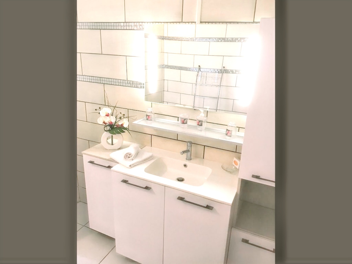 Appartement 5 pers. Deshaies avec piscine et vue mer - Photo 9