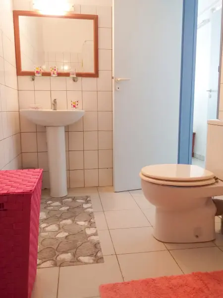Appartement 80 m² avec jardin à Le Marin, 2 chambres, proche mer : photo 2