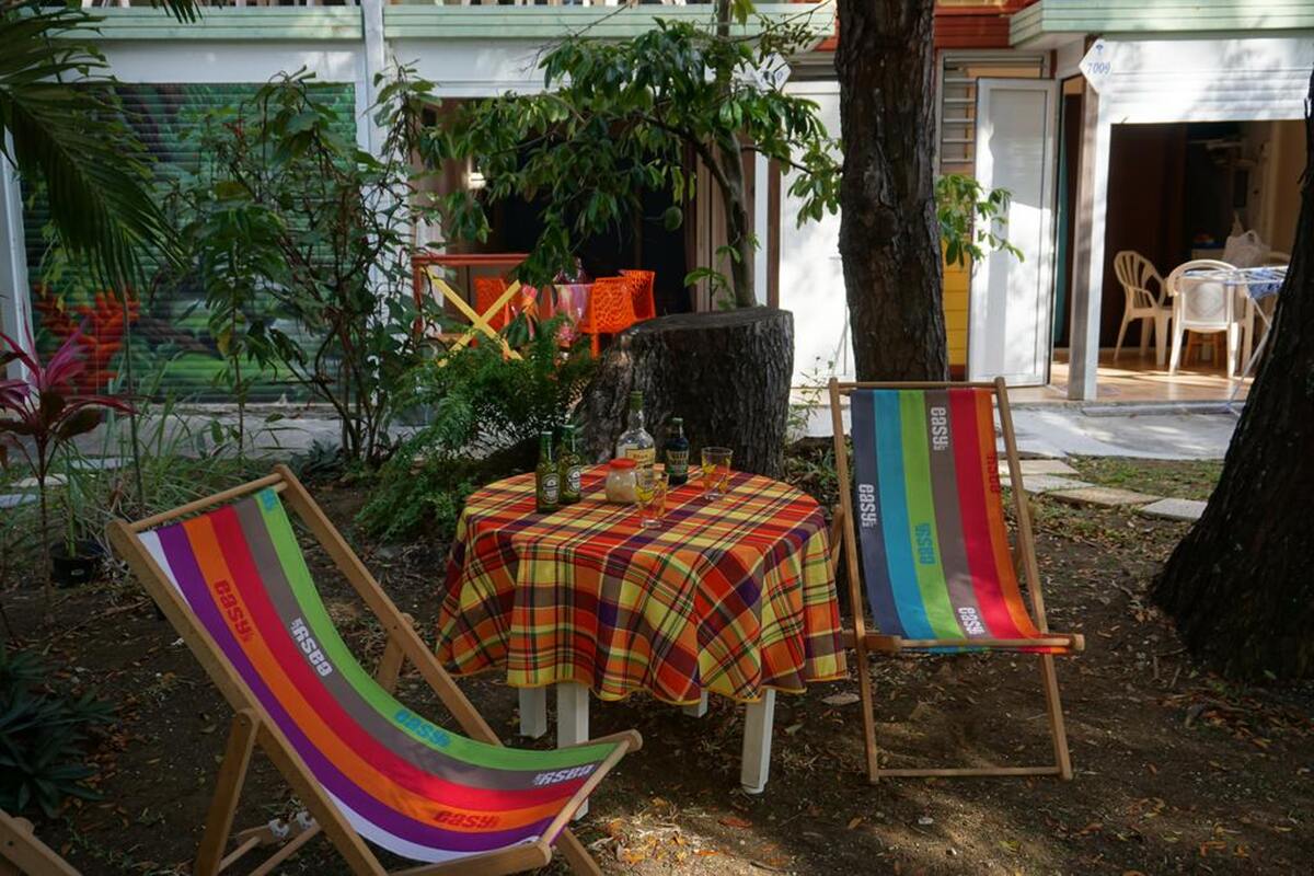 Appartement 30 m² Sainte-Anne, terrasse et piscine - Photo 8