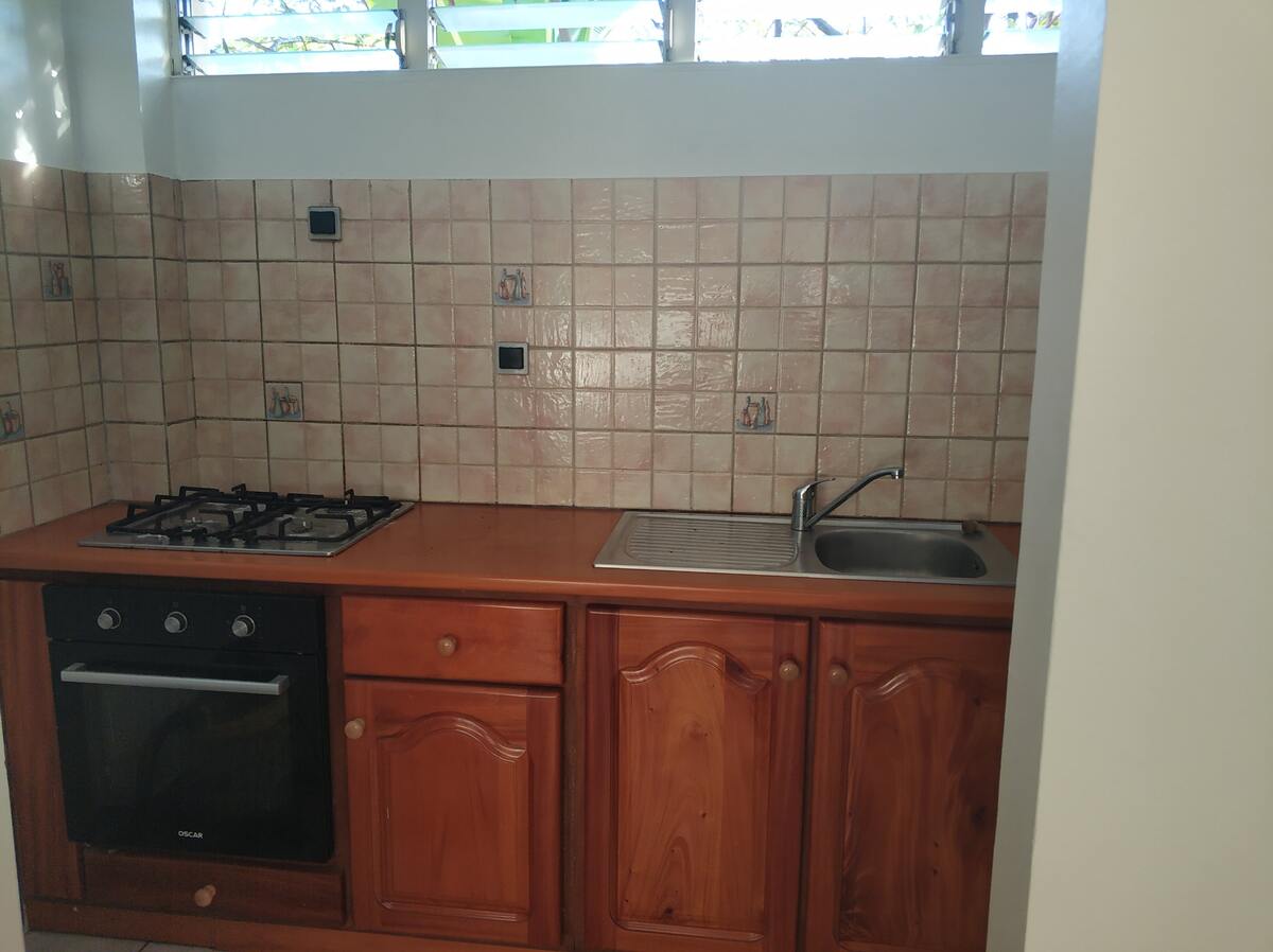 Appartement 60 m² avec jardin clos au Lamentin - Photo 2