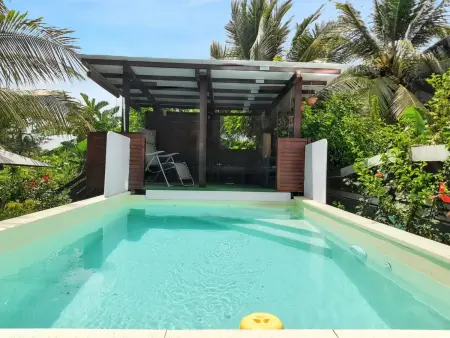 Location appartement à Sainte Rose, Appartement charmant à Sainte-Rose de 40 m² avec piscine