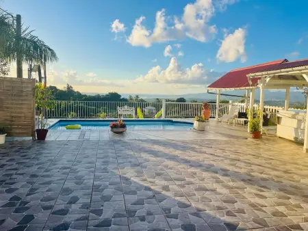 Location appartement à Rivière Pilote