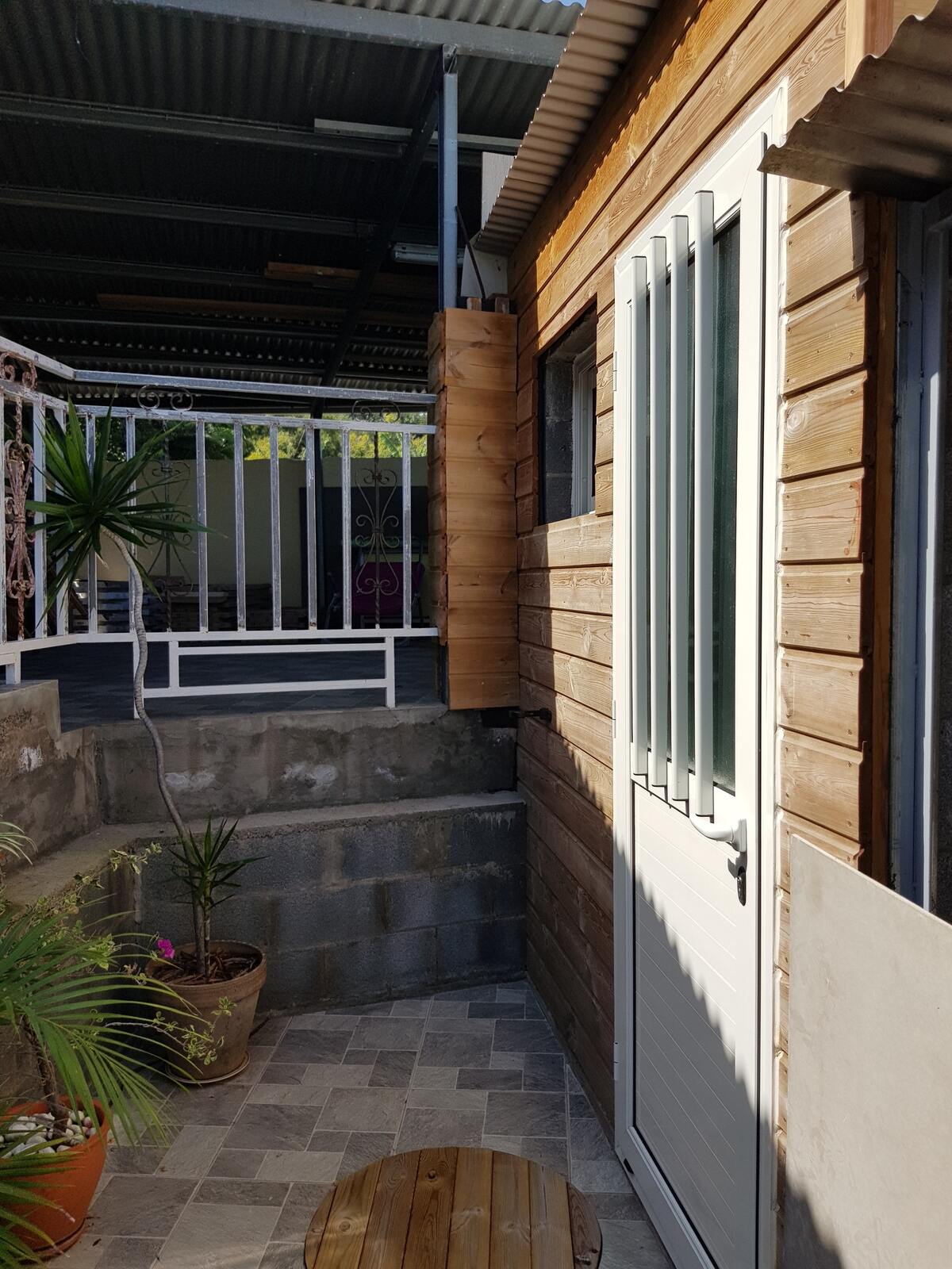 Appartement vue mer avec piscine à L'Étang-Salé - Photo 3