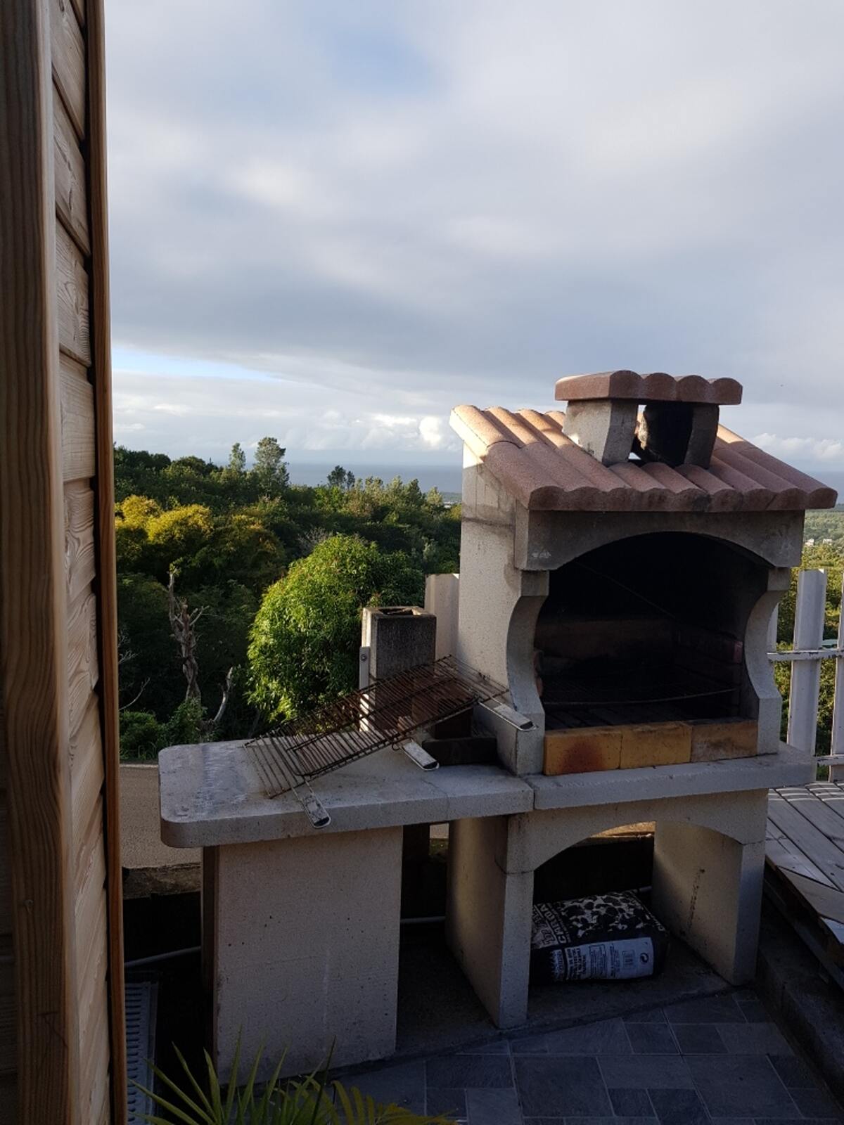 Appartement vue mer avec piscine à L'Étang-Salé - Photo 4