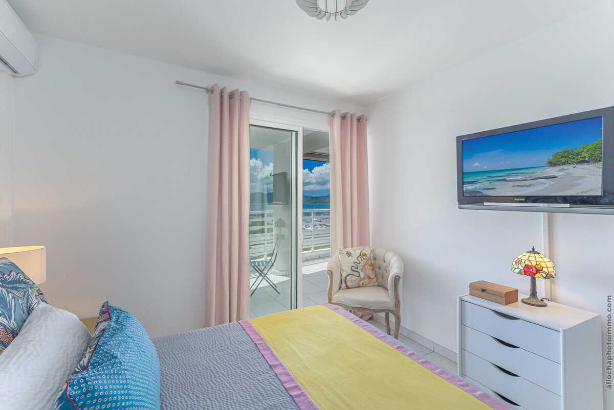 Appartement 70 m² vue mer et montagnes à Fort-de-France - Photo 13