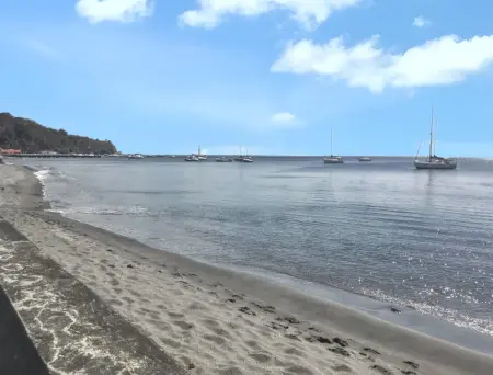 Maison de charme à Saint-Pierre avec vue sur mer et montagne - Photo 19