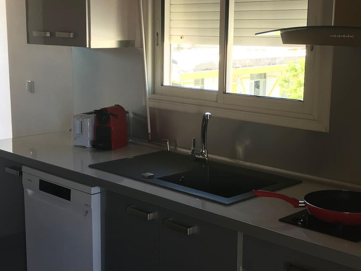 Appartement 35 m² balcon à Sainte-Anne, parking inclus - Photo 4