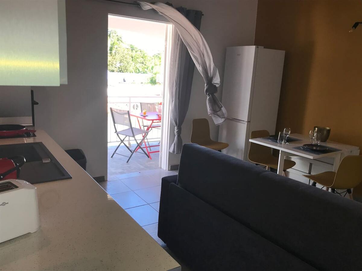 Appartement 35 m² balcon à Sainte-Anne, parking inclus - Photo 8