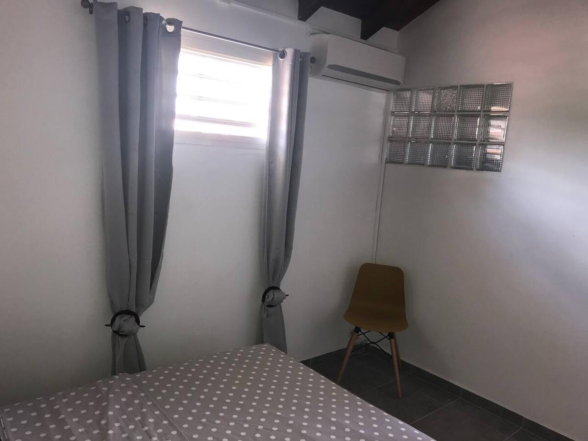 Appartement 35 m² balcon à Sainte-Anne, parking inclus - Photo 12