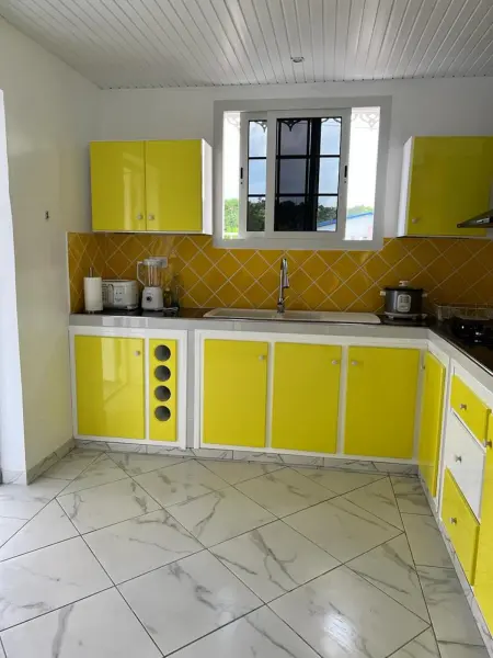 Maison charmante au Vauclin avec jardin clôturé. - Photo 2