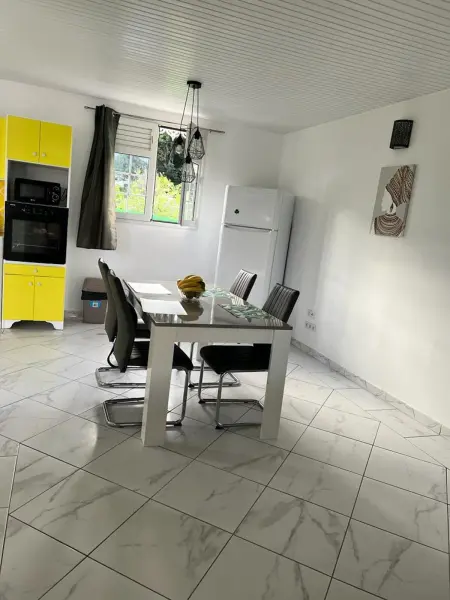 Maison charmante au Vauclin avec jardin clôturé. - Photo 6