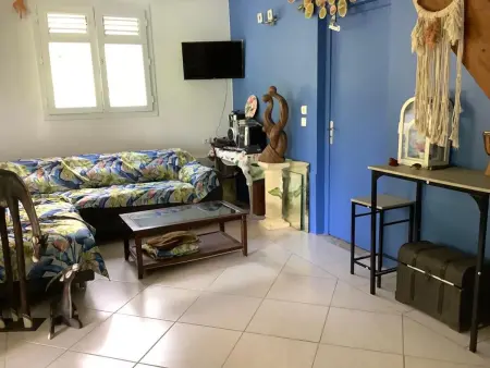 Maison avec terrasse, hamac et parking gratuit à Gros Morne : photo 2