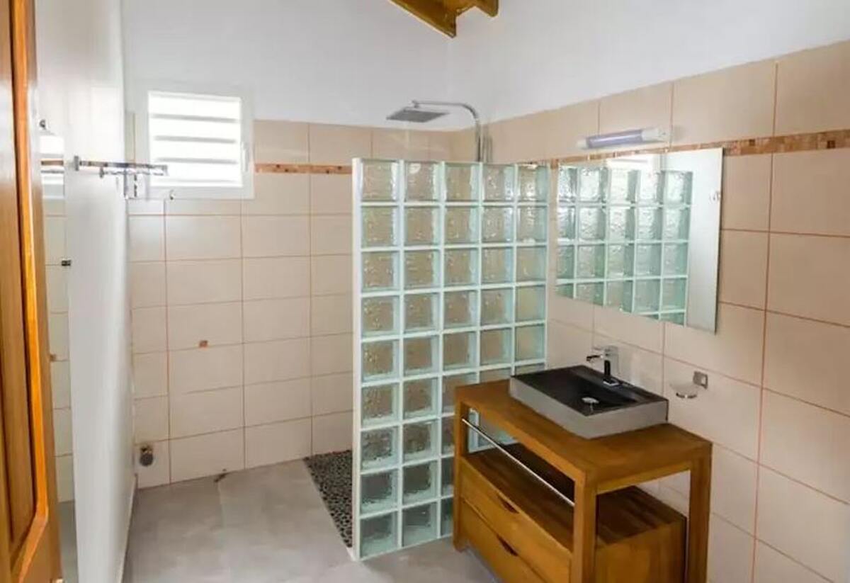Maison 43 m² piscine & jacuzzi à Anse-Bertrand - Photo 14