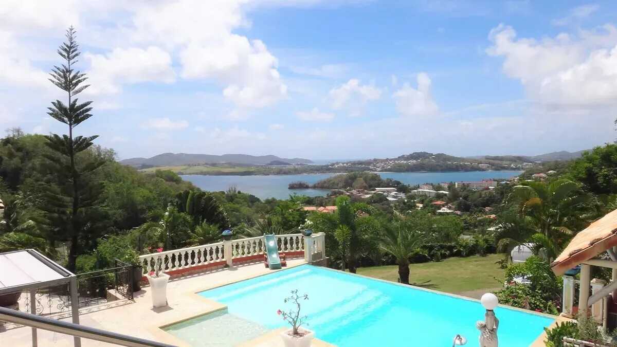 Maison vue mer à La Trinité, piscine partagée, 2 chambres - Photo 23
