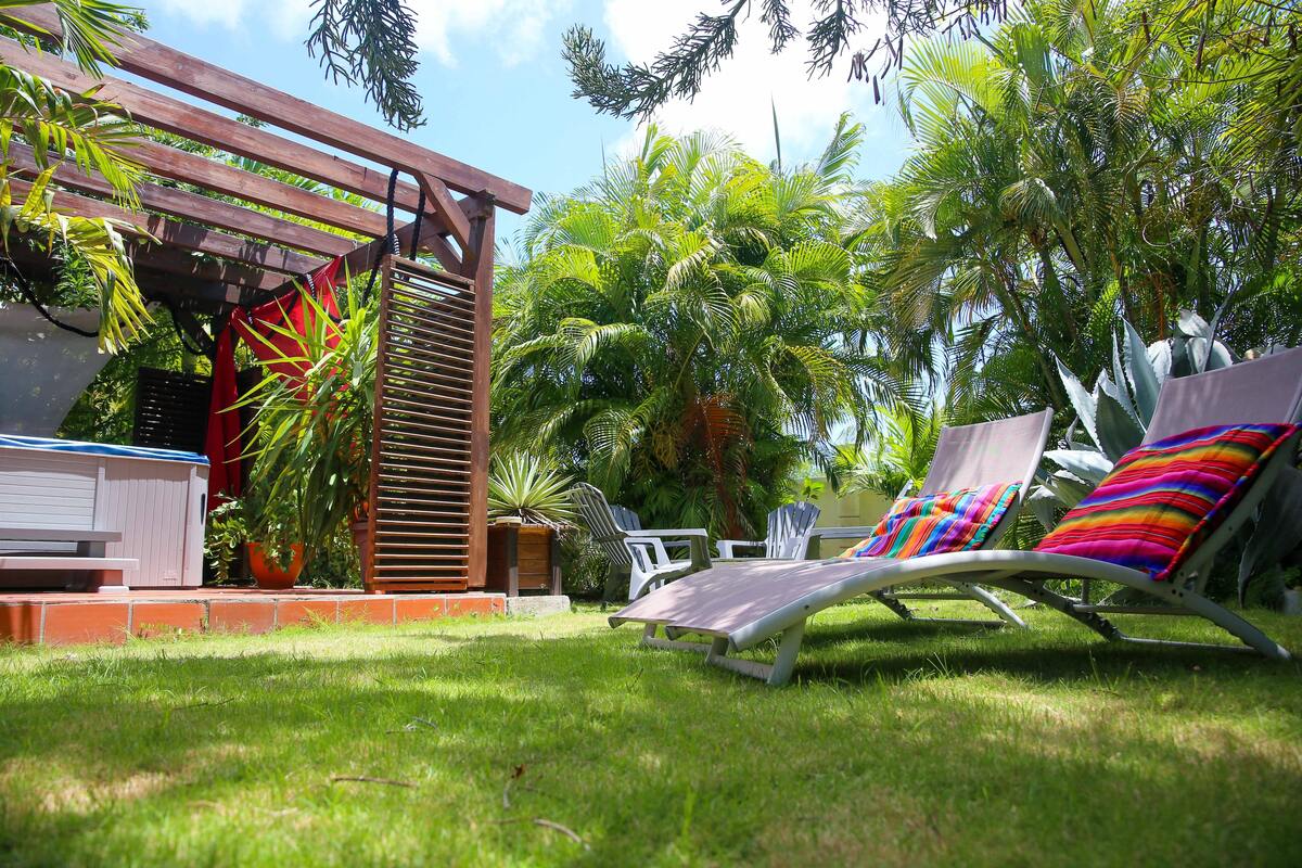 Maison 2 chambres avec jacuzzi et jardin à Saint-François - Photo 11