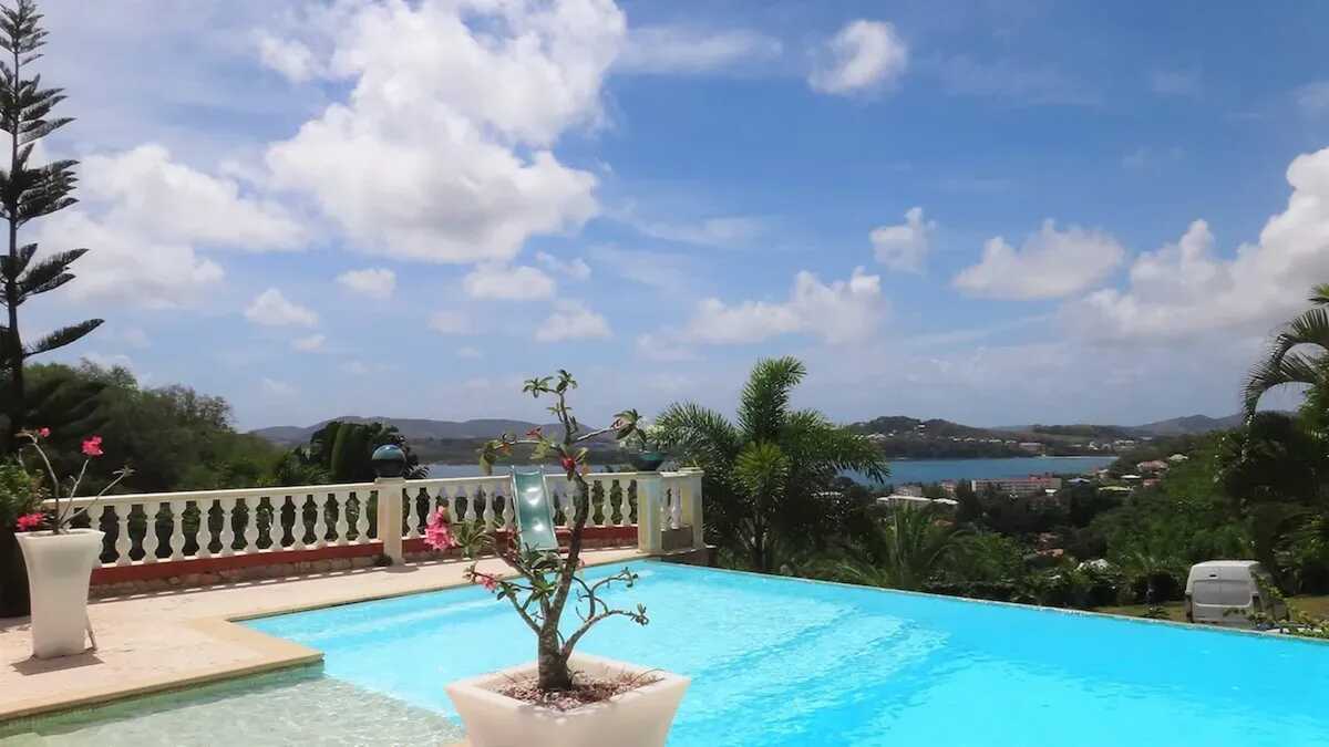 Maison 6 pers. vue mer à La Trinité – Piscine - Photo 1