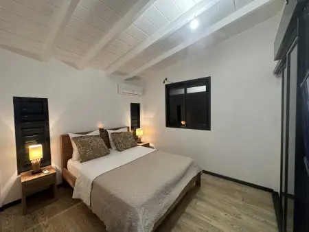 Bungalow avec piscine privée et vue mer à Deshaies, Guadeloupe : photo 12