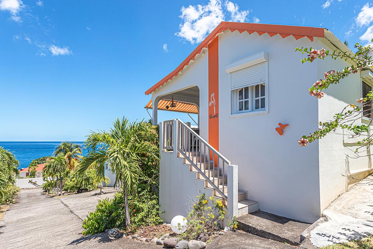 Bungalow 2 chambres à Bouillante, vue mer et piscine - Photo 6