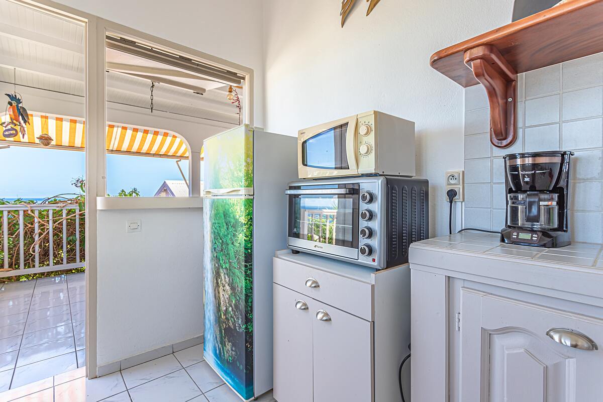 Bungalow 2 chambres à Bouillante, vue mer et piscine - Photo 8