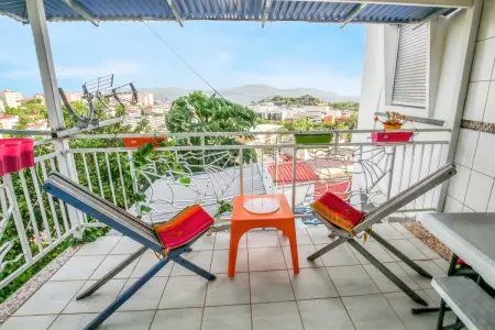 Location appartement à Fort de France, Appartement duplex à Fort-de-France avec vue sur la mer - 40 m²