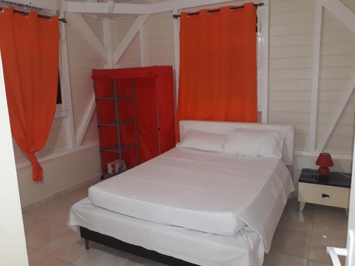 Appartement 130 m² piscine et jacuzzi au Gosier - Photo 5