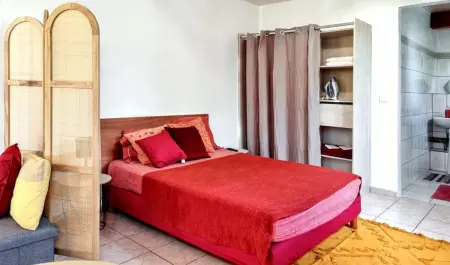 Location appartement à La Trinité, Charmant studio à La Trinité de 20 m²