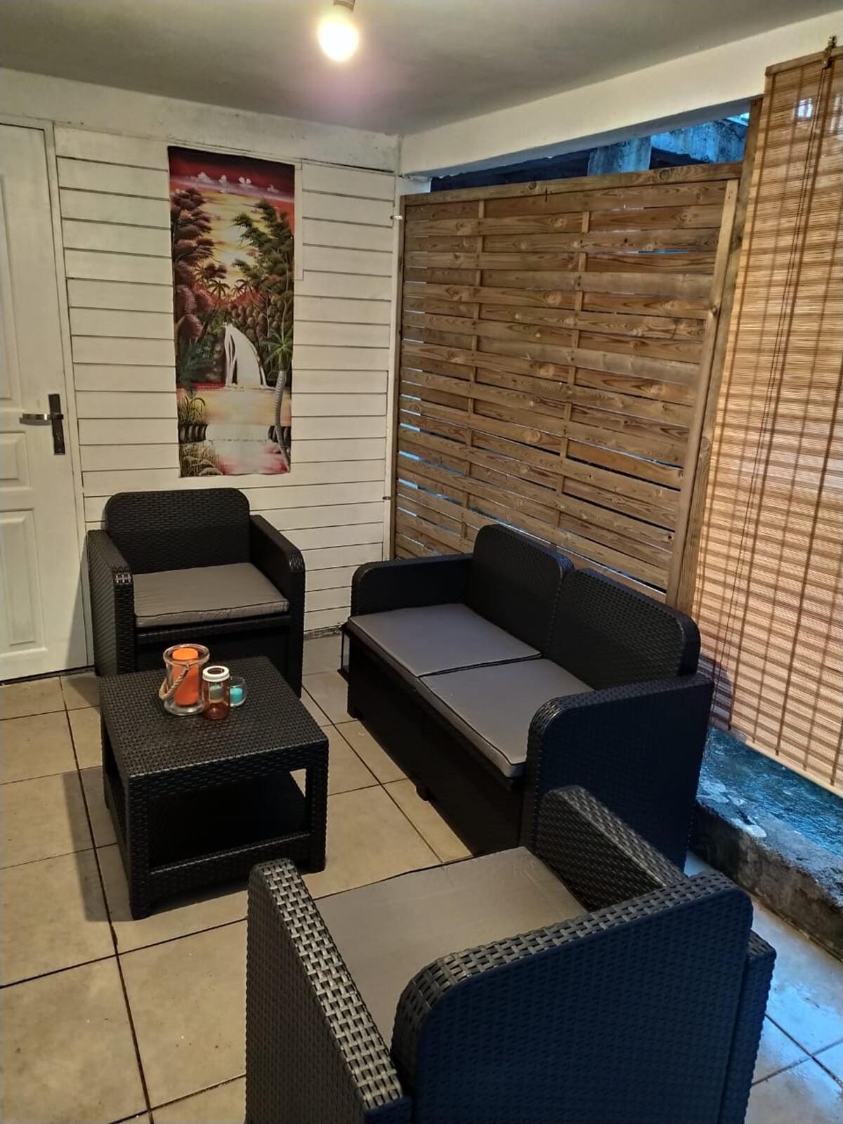 Maison 90m² Sainte-Rose, piscine & vue montagnes - Photo 5