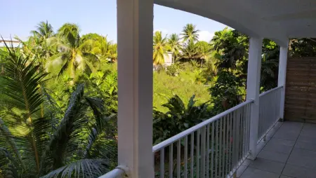 Location maison à Sainte Rose, Maison de charme à Sainte-Rose avec piscine partagée
