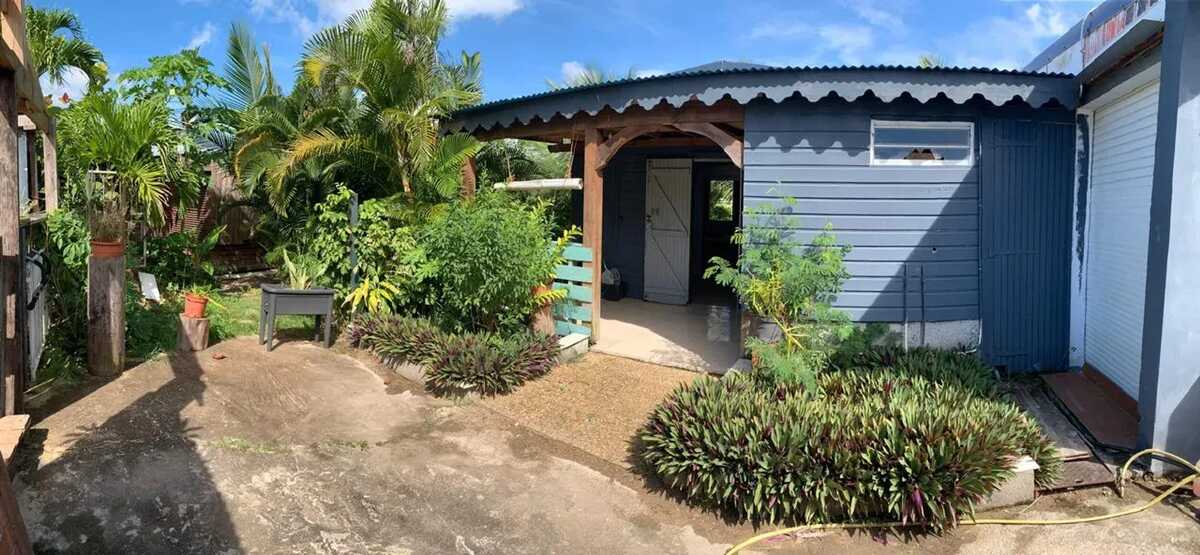 Bungalow 2 chambres à Sainte-Anne, jardin clôturé - Photo 1