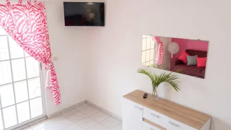 Appartement avec piscine partagée et climatisation à Sainte-Anne, Martinique : photo 5