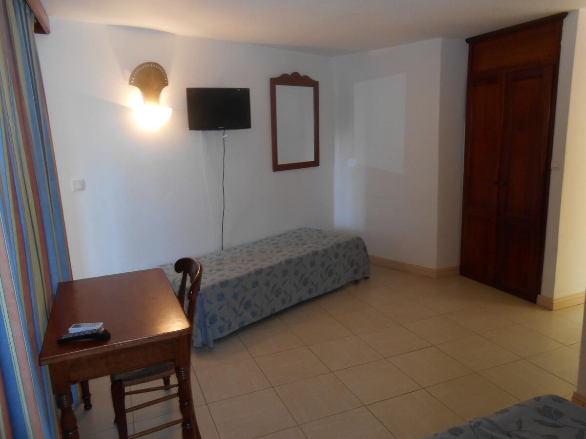 Studio 27 m² avec terrasse jardin à Saint-Anne - Photo 3
