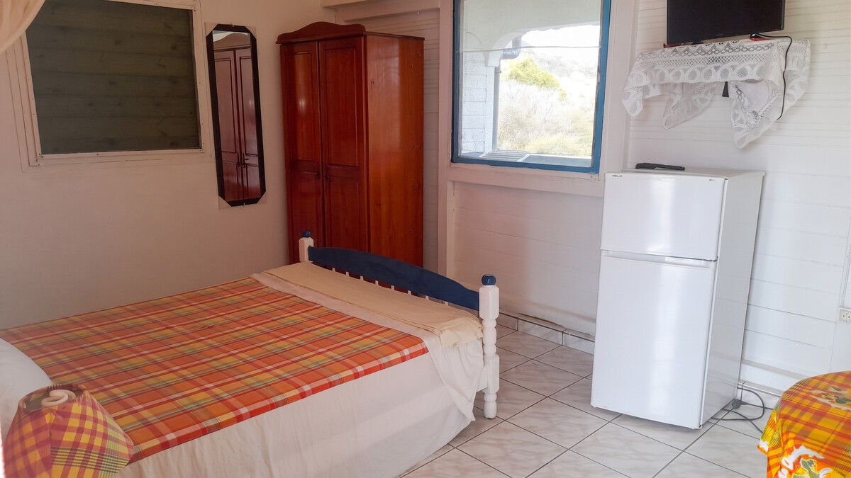 Studio vue mer avec balcon et parking à Capesterre-de-Marie-Galante - Photo 5