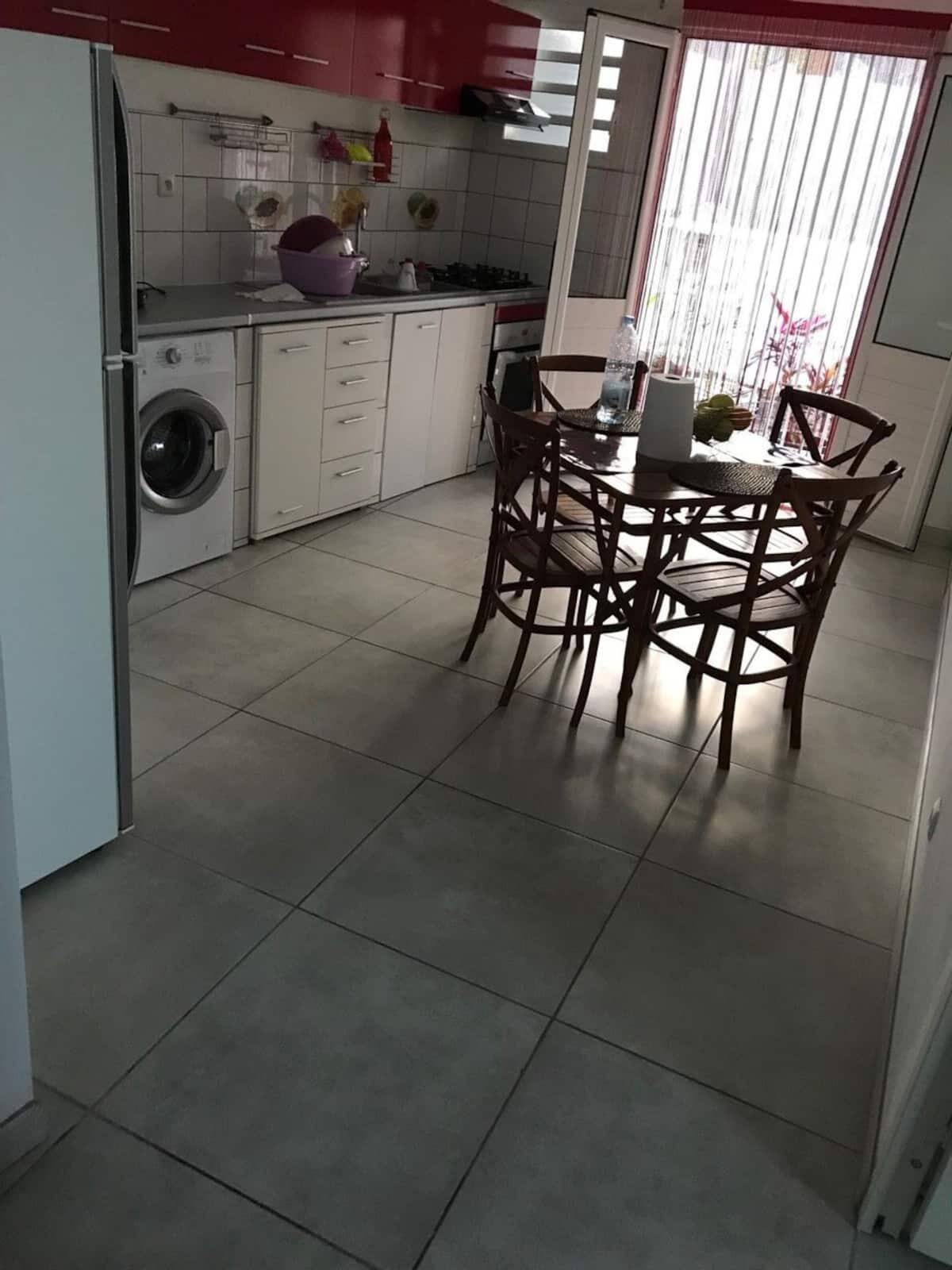 Maison avec jacuzzi à Saint-Louis, 15 min de l'aéroport - Photo 5