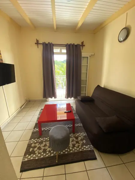 Appartement lumineux 2 chambres, piscine partagée, Pointe-Noire : photo 3