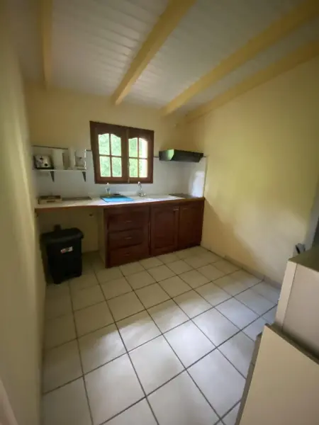 Appartement lumineux 2 chambres, piscine partagée, Pointe-Noire : photo 5