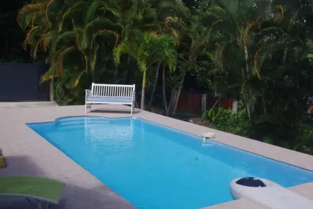 Villa charmante à Petit-Bourg avec piscine privée et jardin. - Photo 10