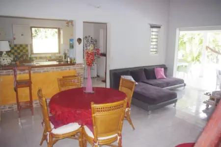Villa charmante à Petit-Bourg avec piscine privée et jardin. - Photo 15