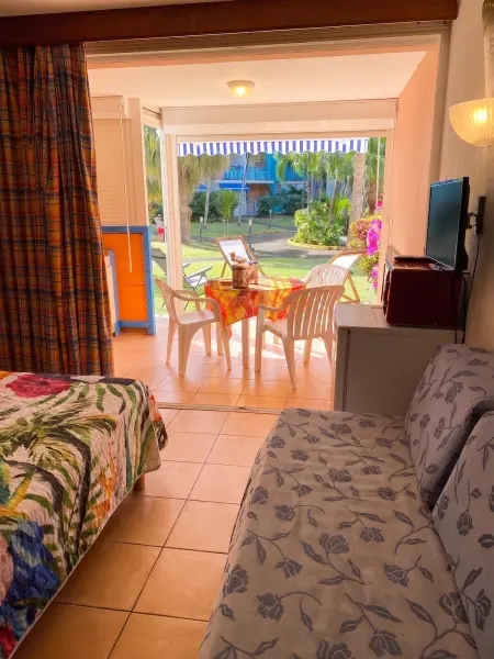 Studio confortable à Sainte-Anne 25 m² avec balcon : photo 3