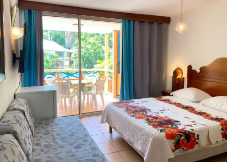 Studio confortable à Sainte-Anne 25 m² avec balcon : photo 4