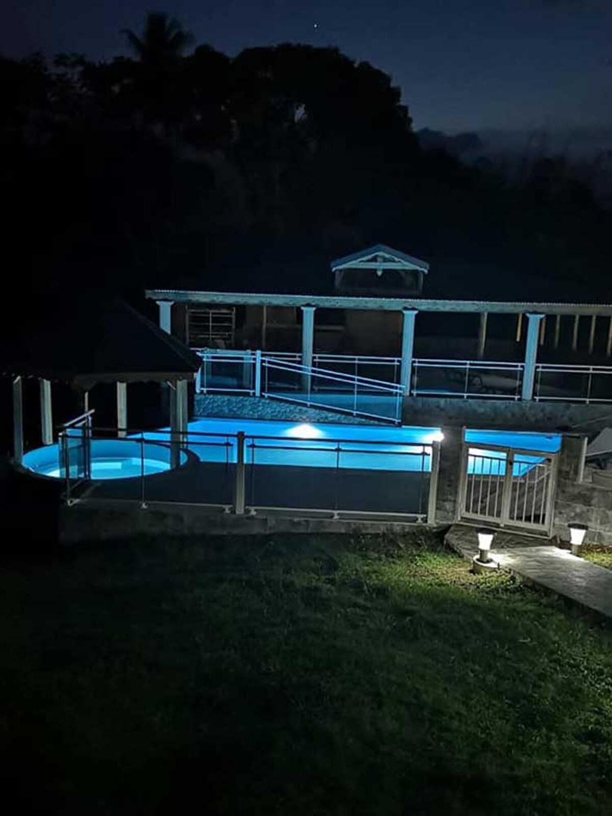Appartement 80 m² avec piscine et jacuzzi à Lamentin - Photo 12