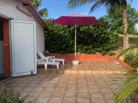 Appartement cosy avec terrasse et jardin à Sainte-Anne, 35 m² - Photo 2